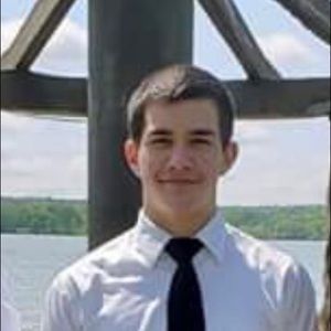 Meet your Posher, Dom